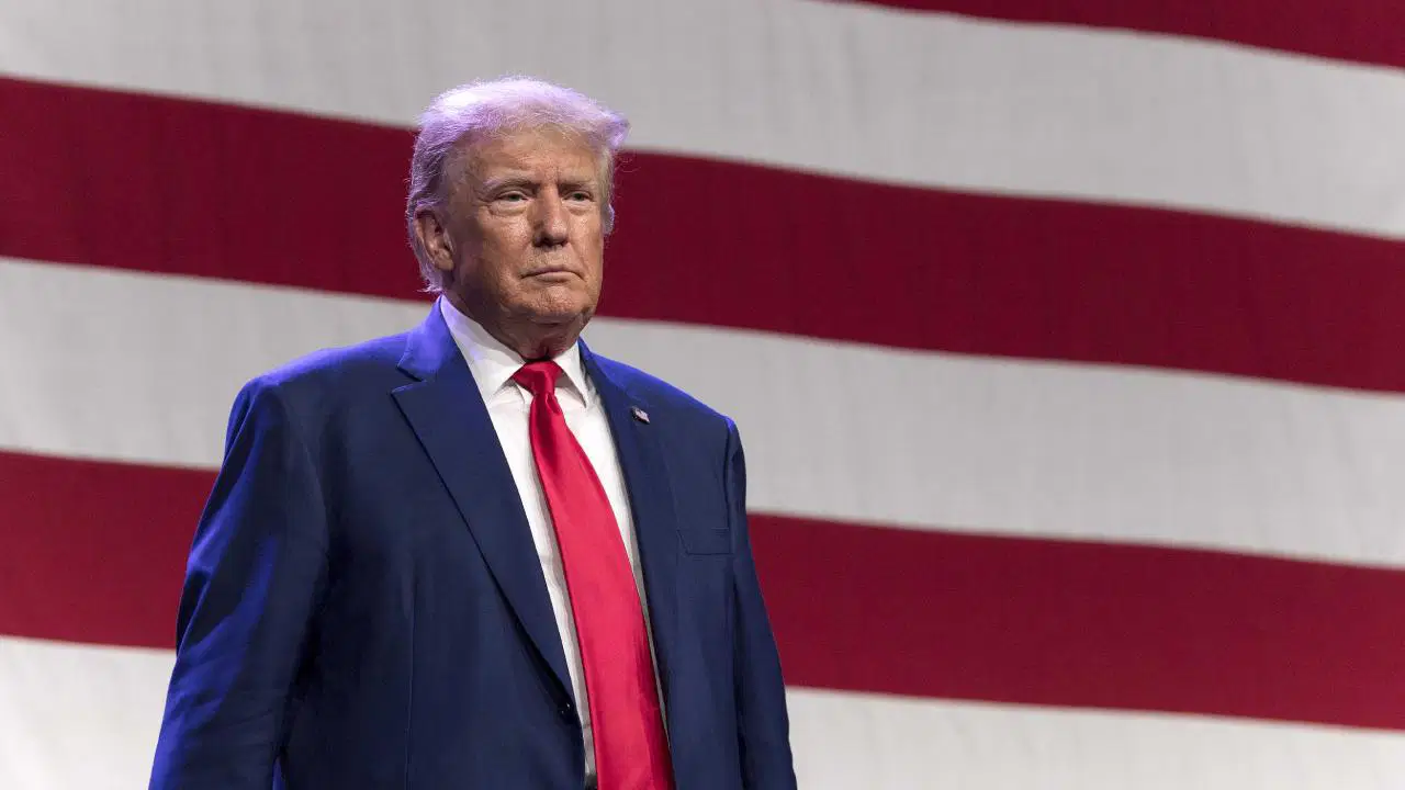 Trump Geri Adım Attı: Kanada’ya Yüzde 50’lik Tarife 3 Gün Ertelendi