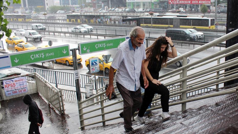 İstanbul'da Sonbahar Havası Yavaş Yavaş Kendini Gösteriyor
