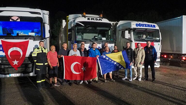 Türkiye'den Bosna-Hersek'e yardım eli: Afet bölgesinde 5 tır