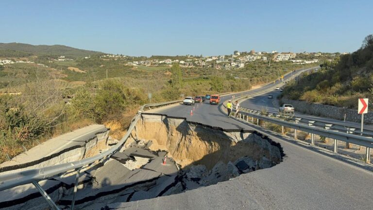 Yol Döktü Aydin – Son Dakika Haberleri