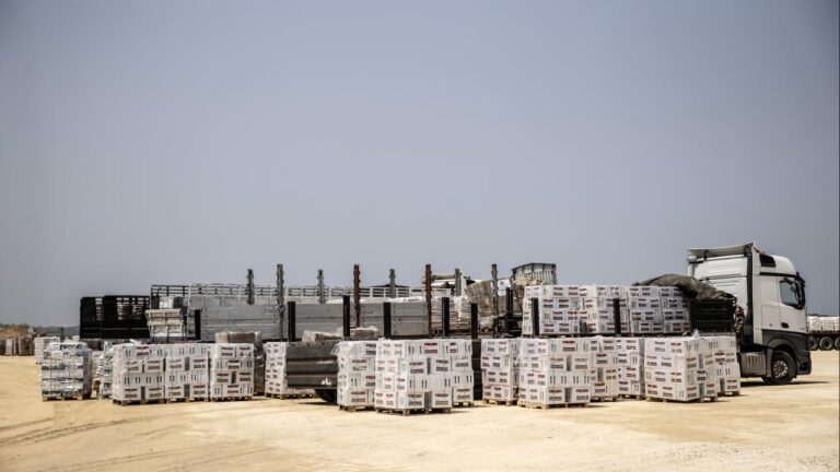 Pakistan'dan Gazze'ye 100 ton yemek yardımı