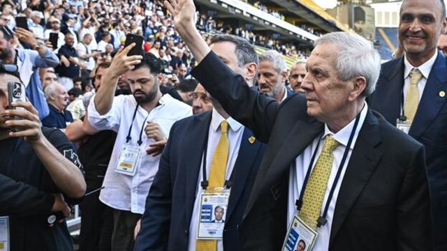 Herkes Aykut Kocaman beklerken ters köşe! “Tekrar yazıyorum! Montella olacak”