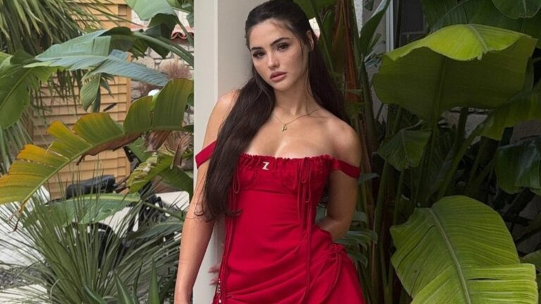Sultana galasında Derya Pınar Ak’a yorum yağdı: “Makyajsız daha güzel”